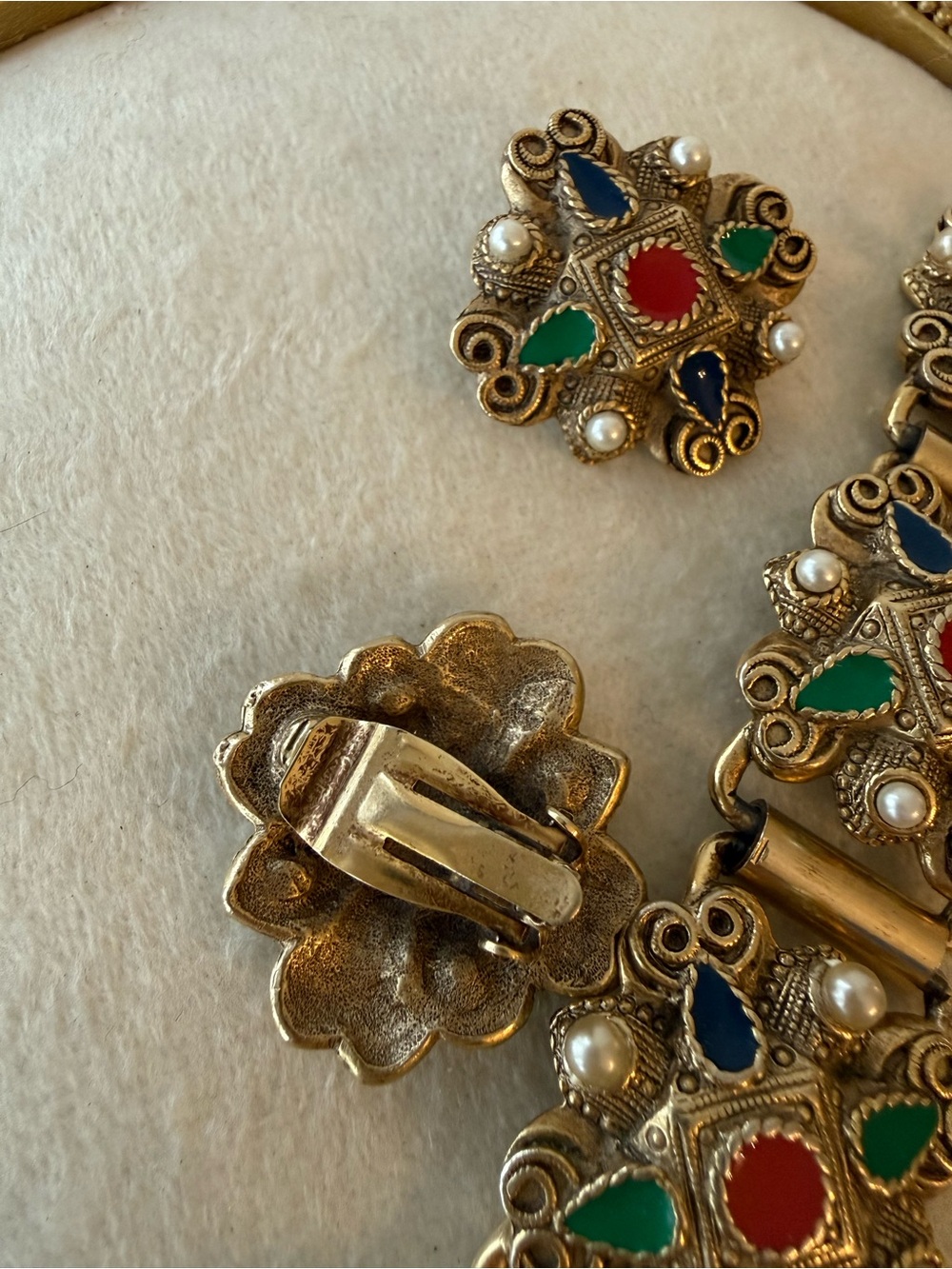 Gem Craft Set - Multicolor Floral Statement Necklace, Earrings and Bracelet Set - Picture 5 of 6